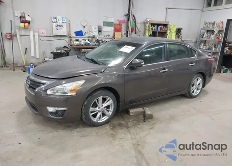 2013 Nissan Altima 2.5 Sv z USA, uszkodzony, nr VIN 1N4AL3AP2DC913121